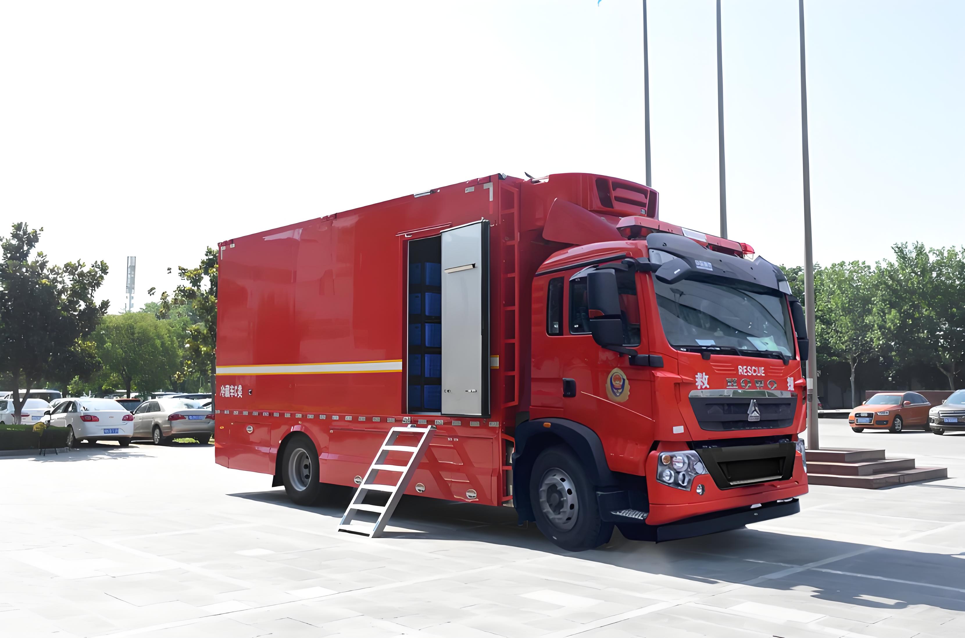 ZZ1187N501GF1型冷藏車(chē)